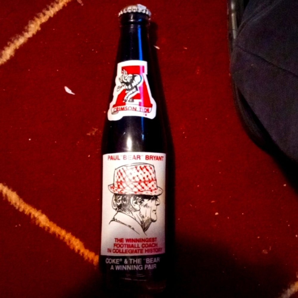 Original never opened ALABAMA endorsed Coca-Cola rare Paul "Bear" Bryant bottle.